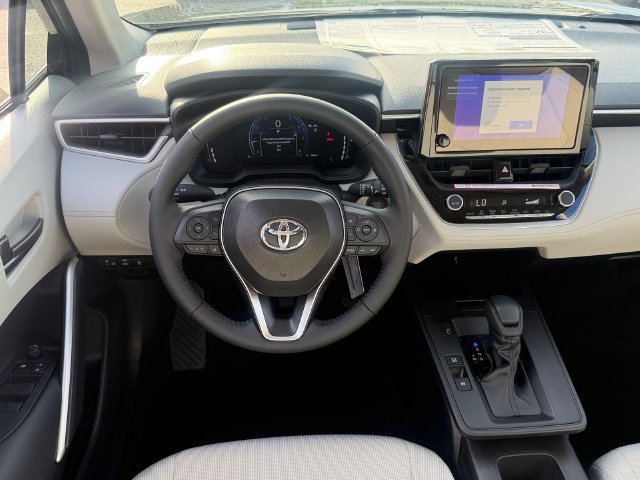 New 2026 Toyota Corolla Cross LE FWD image 11