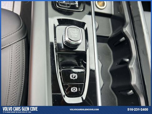Used 2026 Volvo XC60 B5 Plus w/ Protection Package Premier AWD/4WD image 30