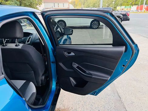 Used 2012 Ford Focus SE image 16