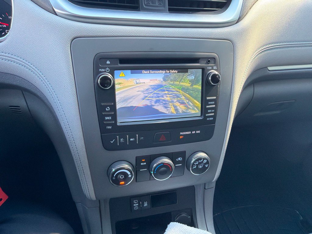 Used 2013 Chevrolet Traverse LS FWD image 7
