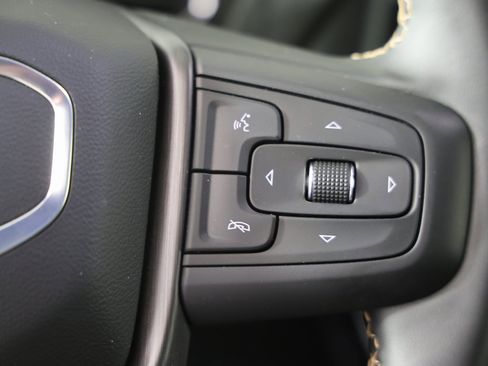 Certified 2025 GMC Sierra 2500 AT4 w/ Technology Package image 19