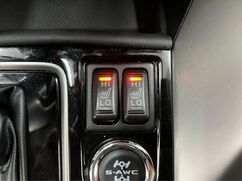 Used 2023 Mitsubishi Eclipse Cross SE image 5