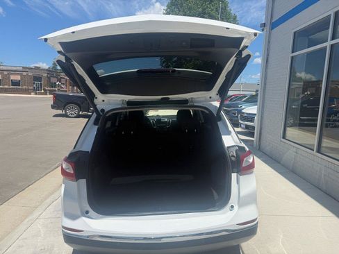 Used 2019 Chevrolet Equinox LT FWD image 18