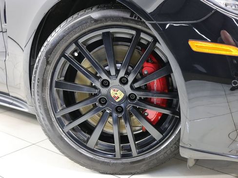 Used 2020 Porsche Panamera GTS image 14