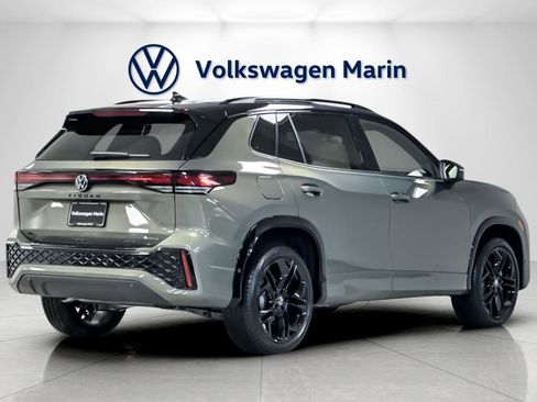 New 2026 Volkswagen Tiguan SE R-Line image 5