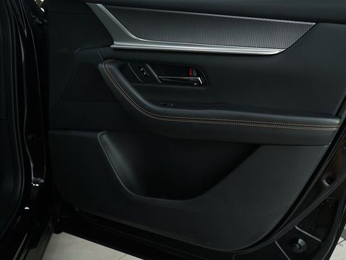 Used 2025 MAZDA CX-70 Plug-In Hybrid w/ Premium Plus image 10