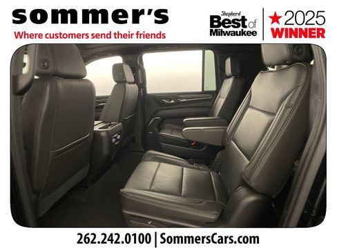 Used 2021 GMC Yukon XL Denali w/ Denali Premium Package AWD/4WD image 23