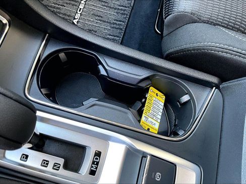 Certified 2025 Subaru Ascent Premium image 18