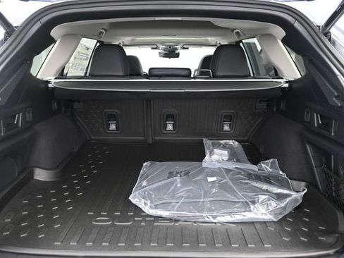 New 2025 Subaru Outback Touring w/ Popular Package #2 image 32