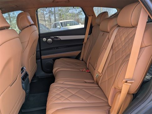 Used 2025 Genesis GV80 3.5T Prestige image 13