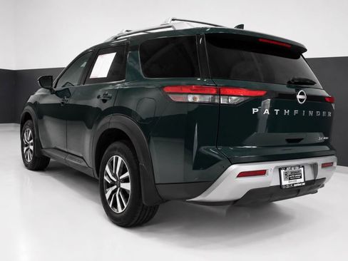 Certified 2024 Nissan Pathfinder SL AWD/4WD image 3