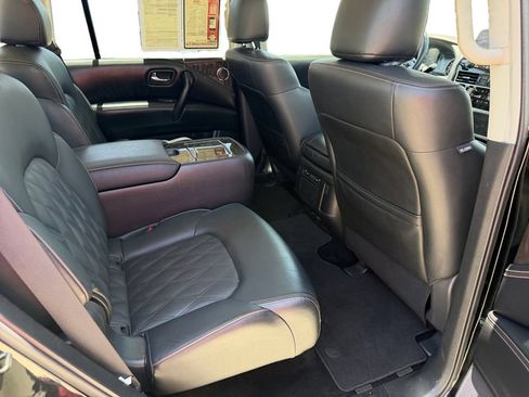 Used 2024 Nissan Armada Platinum w/ Captain's Chairs Package RWD image 17