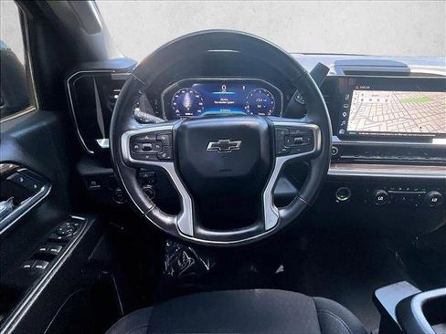 Used 2024 Chevrolet Silverado 1500 LT RWD image 7