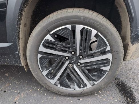 New 2026 Chevrolet Equinox RS w/ Convenience Package III image 25