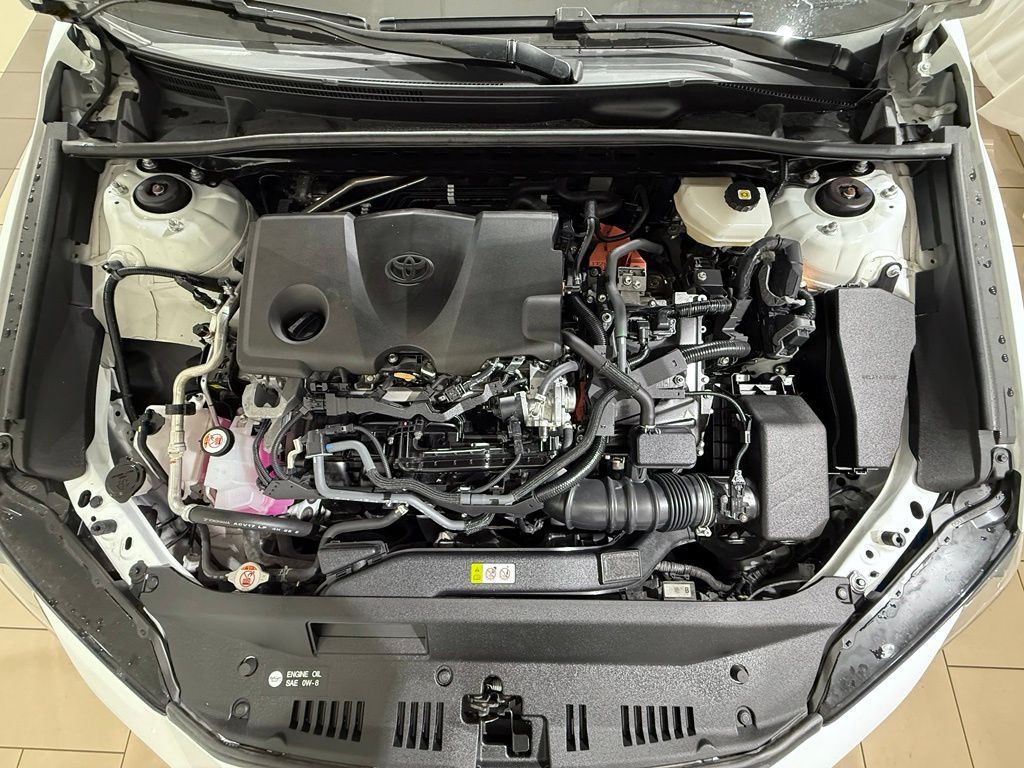 Used 2025 Toyota Camry SE FWD image 10