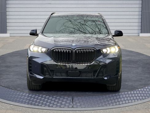 New 2026 BMW X5 xDrive50e w/ M Sport Package image 2