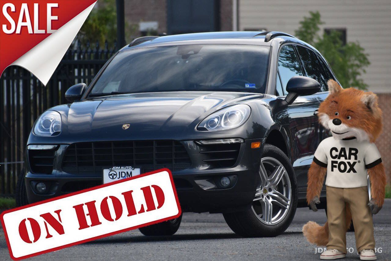 Used 2017 Porsche Macan AWD/4WD image 1