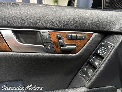 Used 2014 Mercedes-Benz C 300 4MATIC Sedan image 36