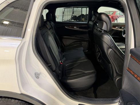 Used 2018 Lincoln MKX Select w/ Select Plus Package image 12