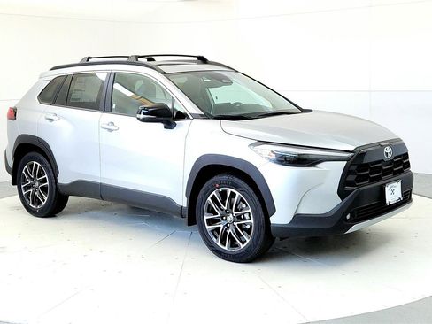 New 2026 Toyota Corolla Cross XLE AWD/4WD image 7