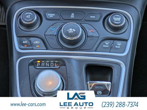 Used 2016 Chrysler 200 Limited FWD image 15