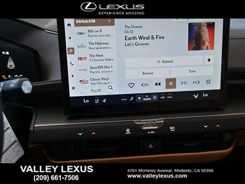 New 2026 Lexus ES 350e w/ Convenience Package FWD image 7