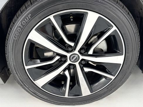 Used 2023 Nissan Maxima SV w/ Floor Mat Group FWD image 31