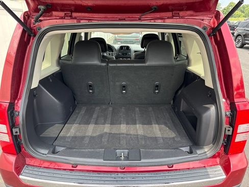 Used 2016 Jeep Patriot High Altitude FWD image 7