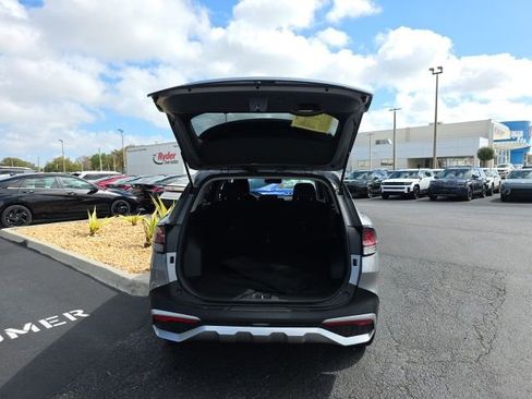 Used 2025 Kia Sportage LX image 21