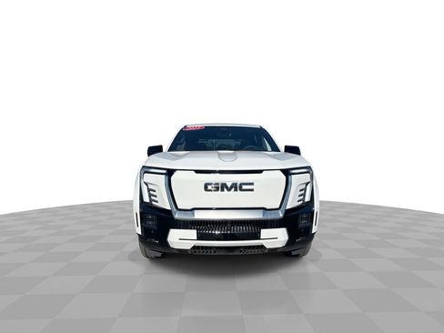 New 2025 GMC Sierra EV Denali image 4