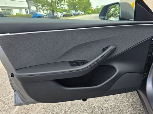 Used 2025 Tesla Model 3 Long Range image 14