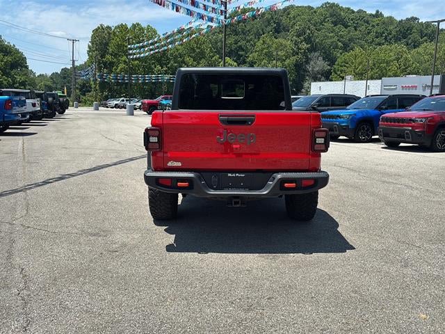 Used 2024 Jeep Gladiator Mojave AWD/4WD image 6