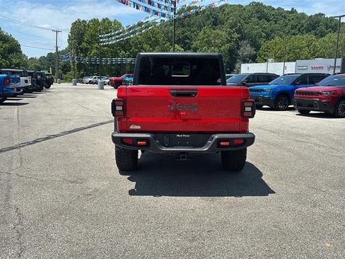 Used 2024 Jeep Gladiator Mojave AWD/4WD image 6