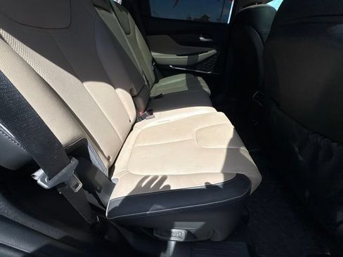 Used 2023 Hyundai Santa Fe Limited AWD/4WD image 6