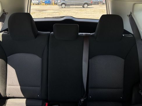 Used 2025 Kia Soul LX w/ LX Technology Package FWD image 33