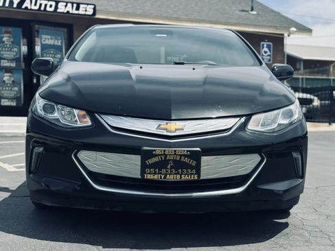 Used 2018 Chevrolet Volt LT image 2