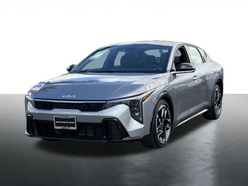 Certified 2025 Kia K4 EX w/ GT-Line Sunroof Package FWD image 4