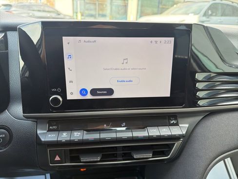 Used 2025 Toyota Camry LE image 27