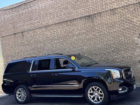 Used 2015 GMC Yukon XL SLT w/ HD Trailering Package AWD/4WD image 37