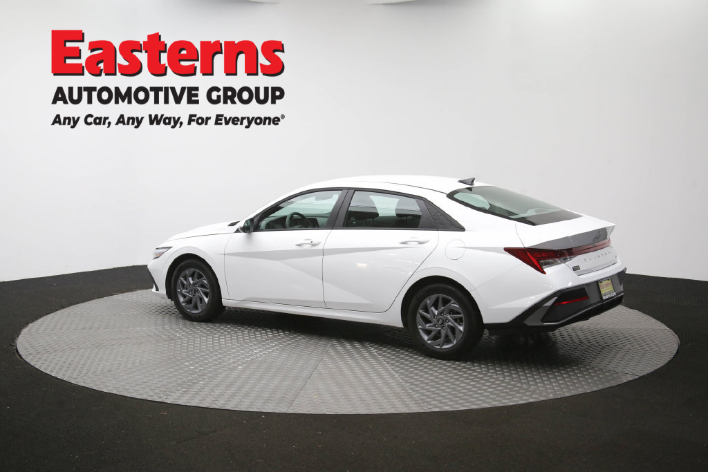 Used 2026 Hyundai Elantra Hybrid FWD image 64