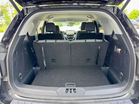 Used 2025 Ford Explorer Active w/ Active Comfort Package AWD/4WD image 6