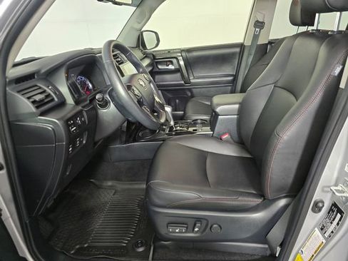 Used 2023 Toyota 4Runner TRD Off-Road Premium AWD/4WD image 22