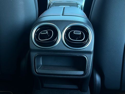 Used 2024 Mercedes-Benz C 43 AMG 4MATIC Sedan image 26