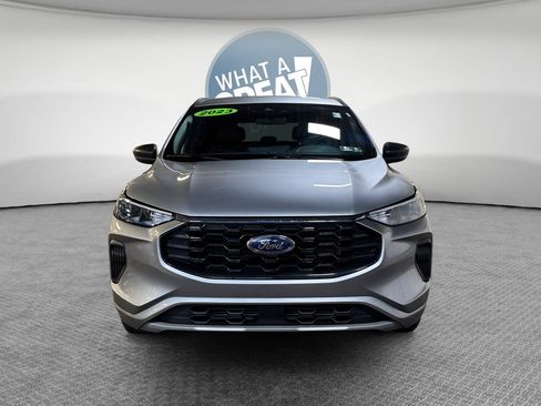 Used 2023 Ford Escape ST-Line w/ Tech Pack #1 AWD/4WD image 9