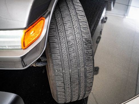 Used 2024 Jeep Wrangler Unlimited image 40