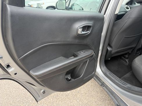 Used 2019 Jeep Compass Sport w/ Tech Group image 22