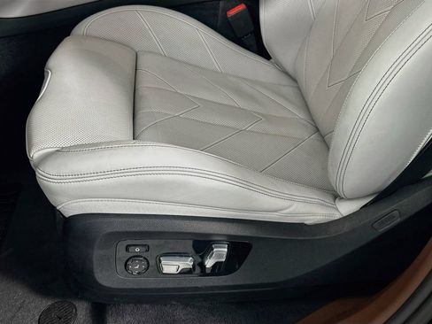 Used 2024 BMW XM AWD/4WD image 20