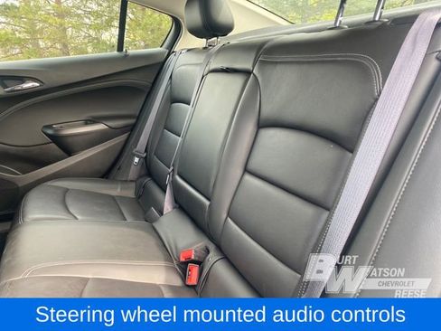 Used 2017 Chevrolet Cruze Premier FWD image 18
