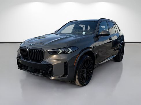 New 2026 BMW X5 xDrive40i w/ M Sport Package AWD/4WD image 7