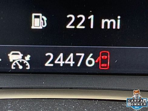 Used 2024 GMC Terrain SLT w/ Elevation Edition AWD/4WD image 11